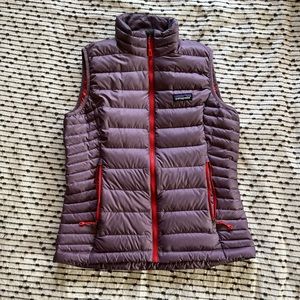 Women’s small Patagonia medium down sweater vest